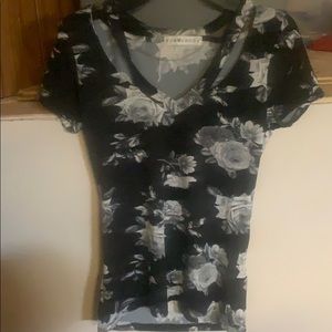 Women’s xs shirt